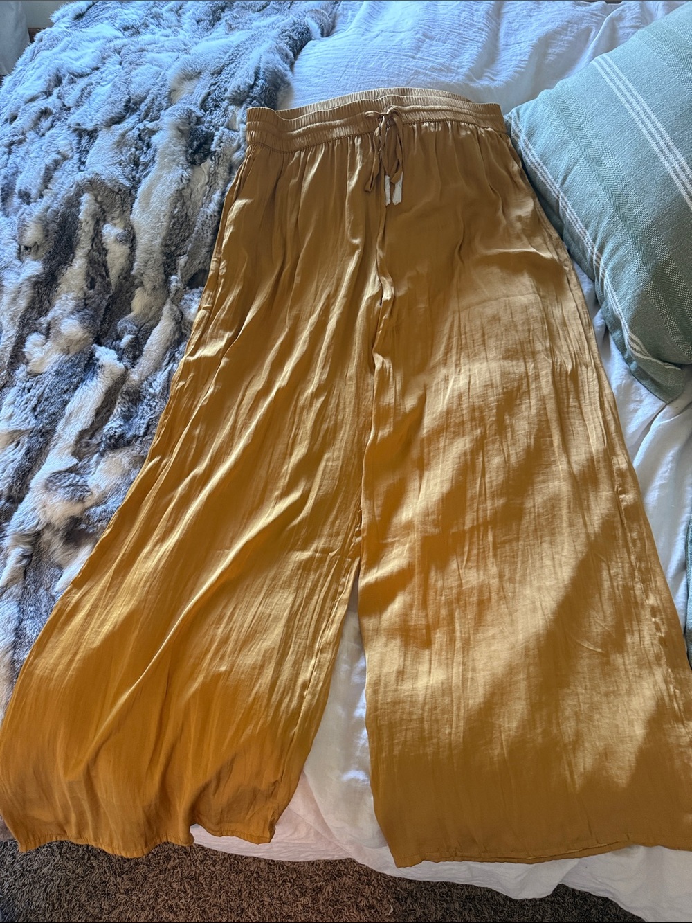 Flowy Wide-Leg Pull-On Pants in Mustard